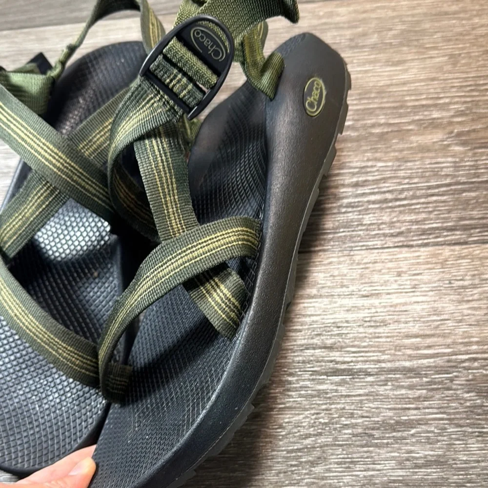 Chaco Green and Black Strappy Sandals men’s size 12 (b231)